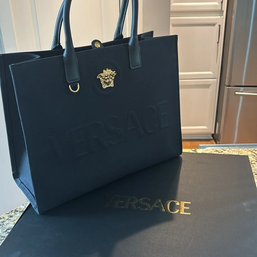 NWOT VERSACE La Medusa Large Canvas Tote Bag - Picture 2 of 5